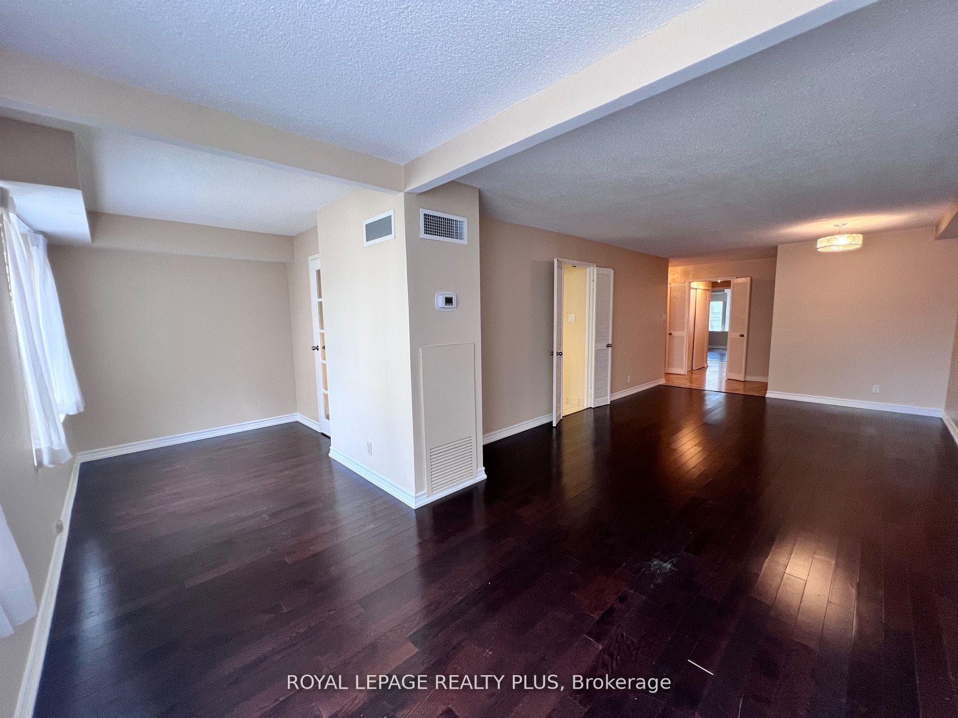 44 Gerrard Street Unit 1601 photo 9