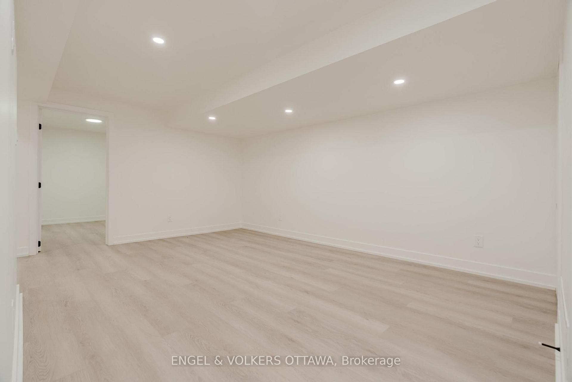 1040 Maitland Avenue Unit B photo 18