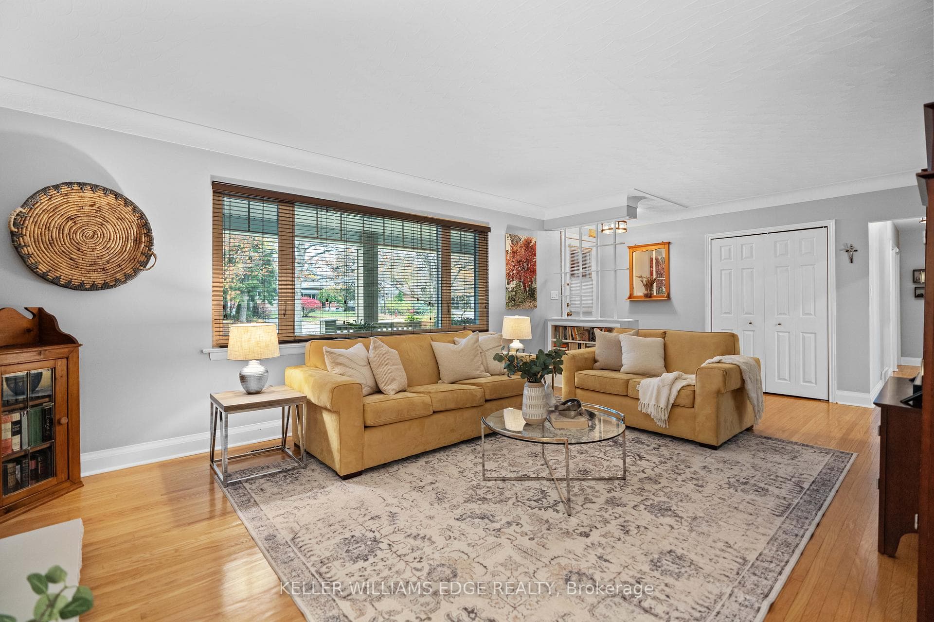 Living room / entry with double closet