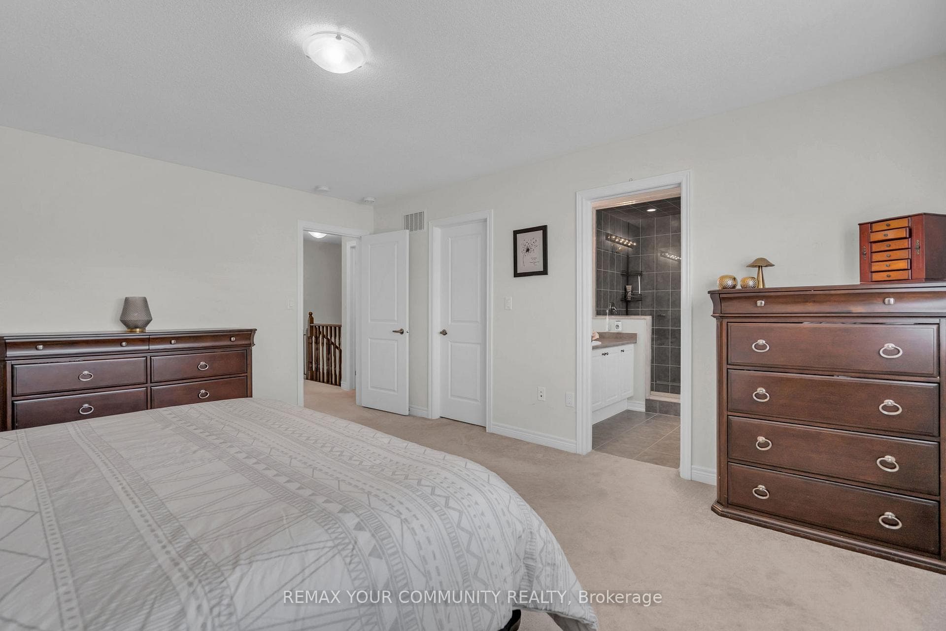 1487 McRoberts Crescent photo 25