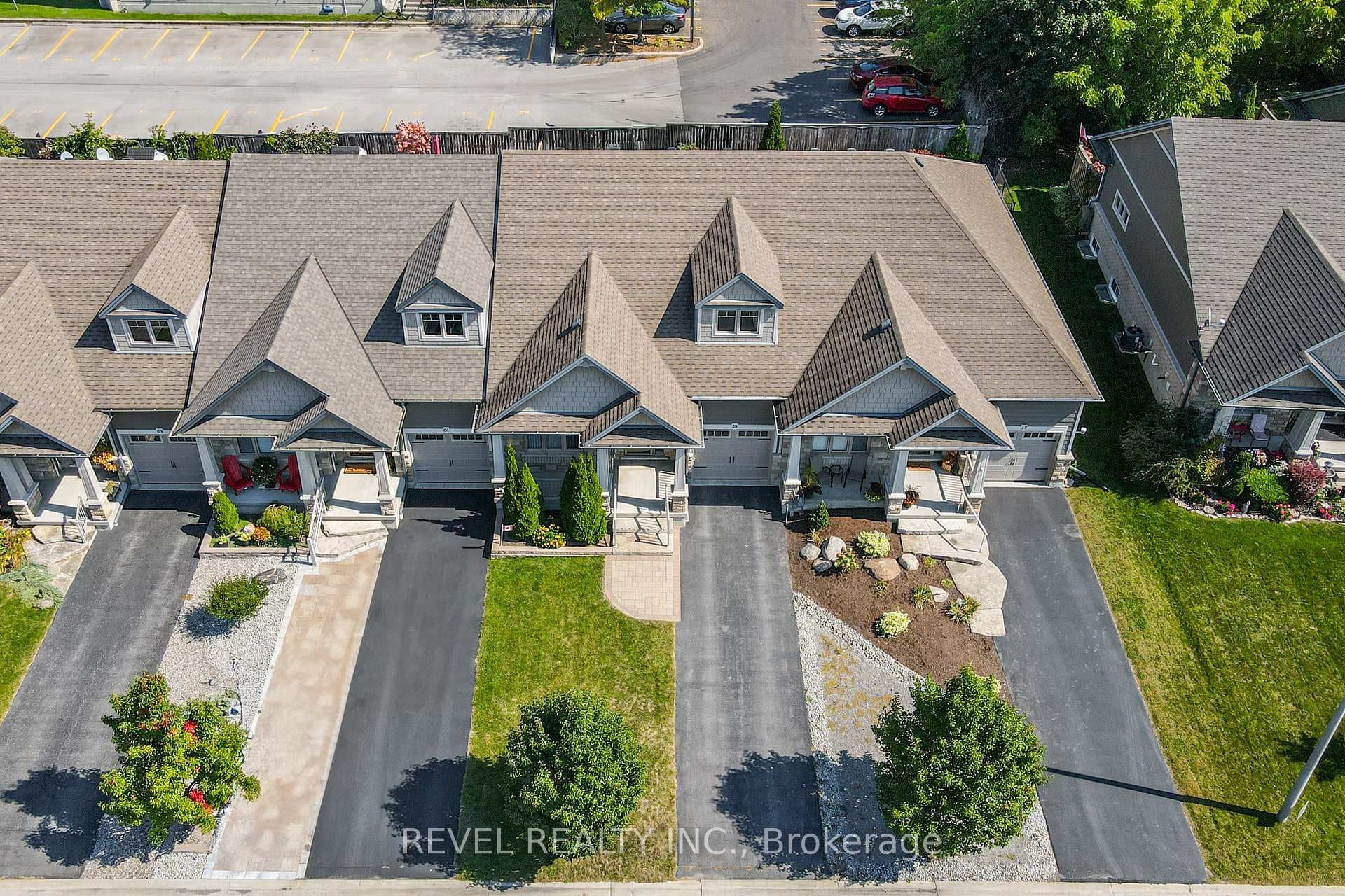 59 Chadwin Drive photo 3