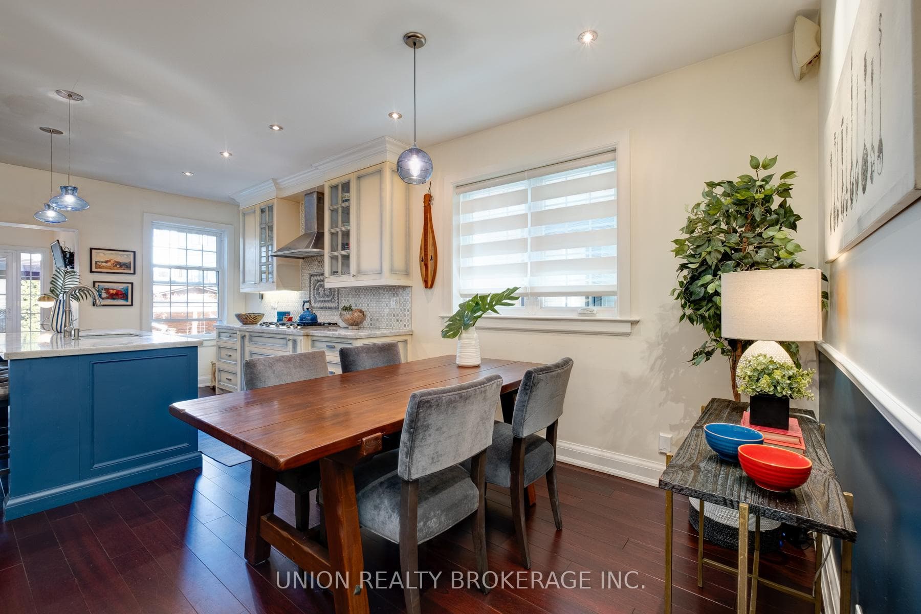 32 Richard Avenue photo 10