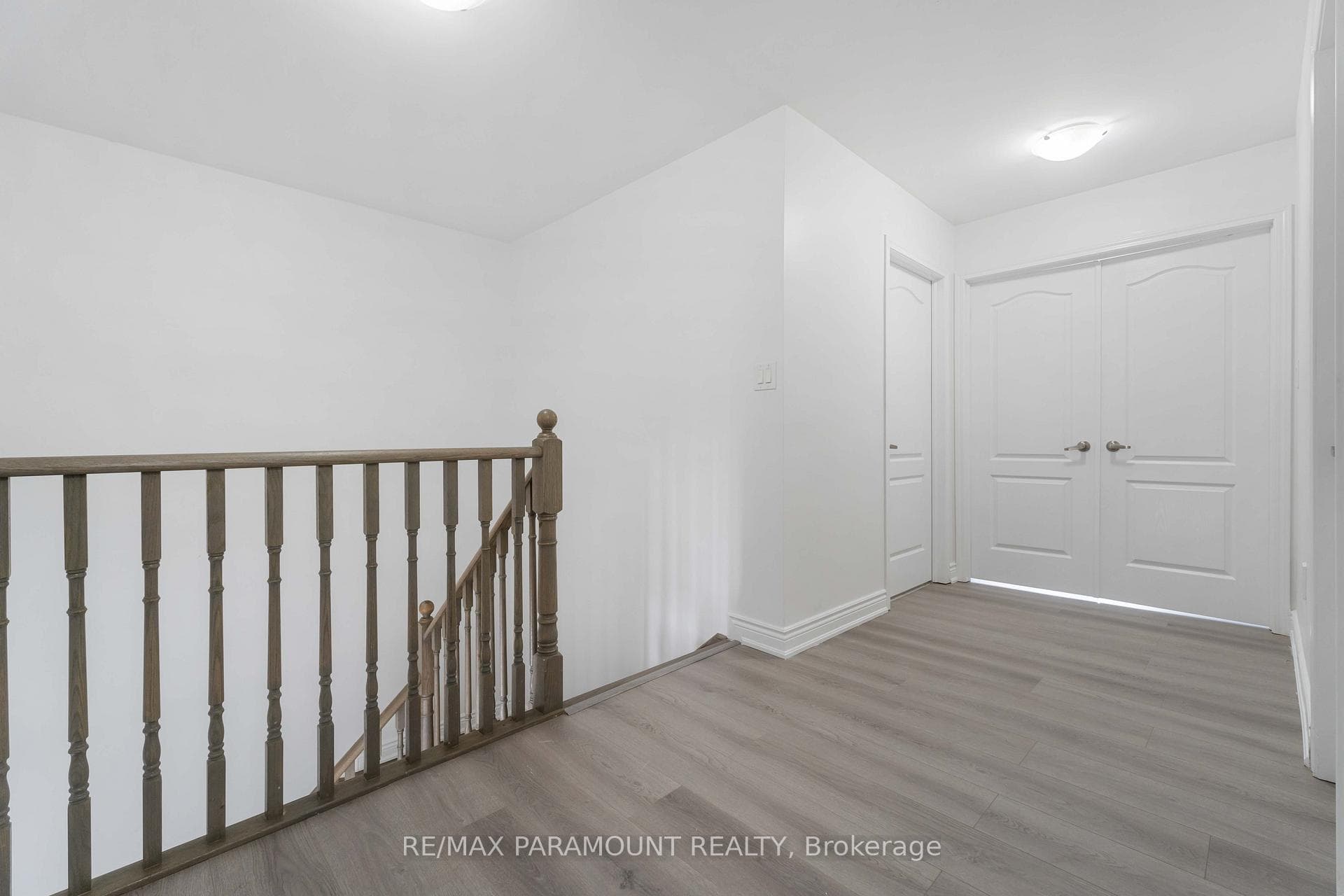 20 Vaughn Drive photo 29