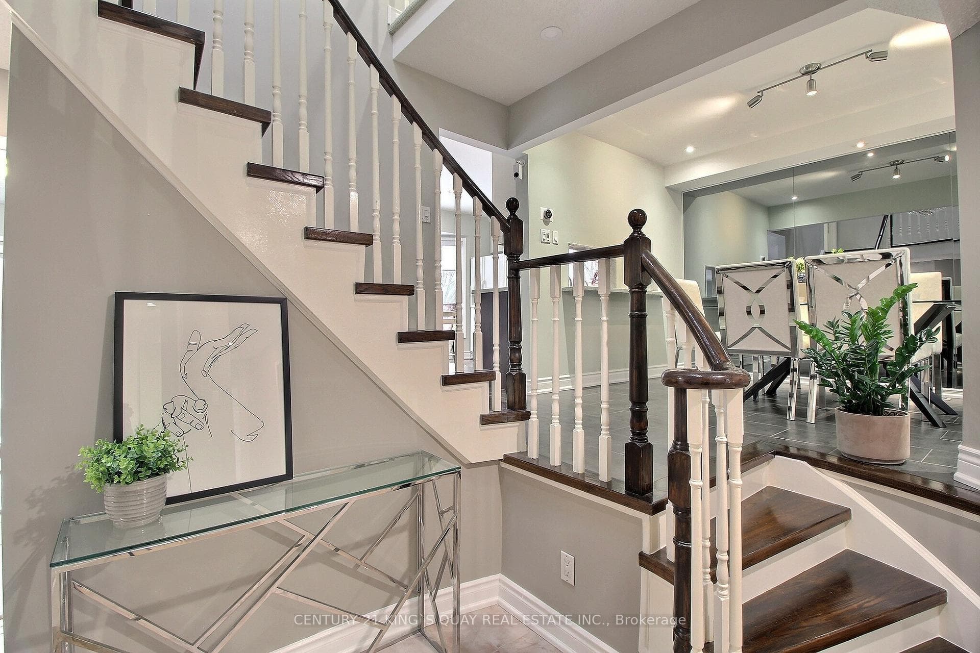26 Canmore Boulevard photo 14