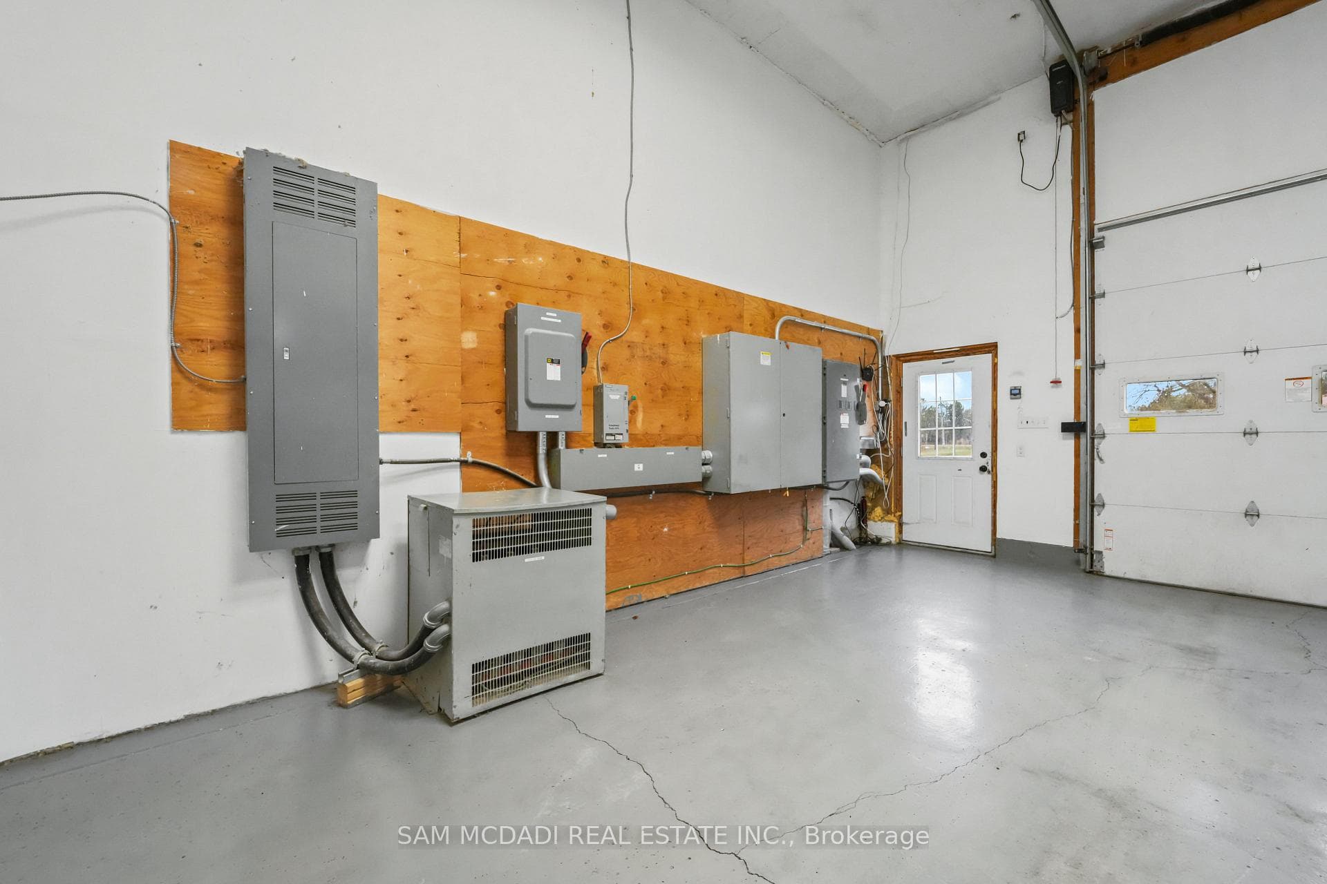 1291 Old Highway 8 N/A photo 17