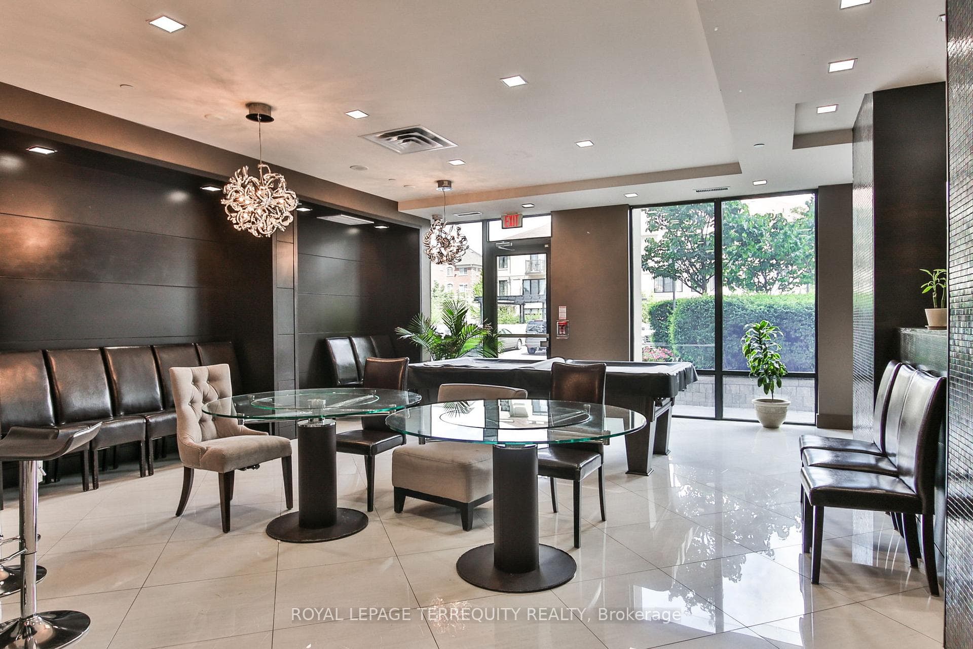 520 Steeles Avenue Unit 214 photo 33