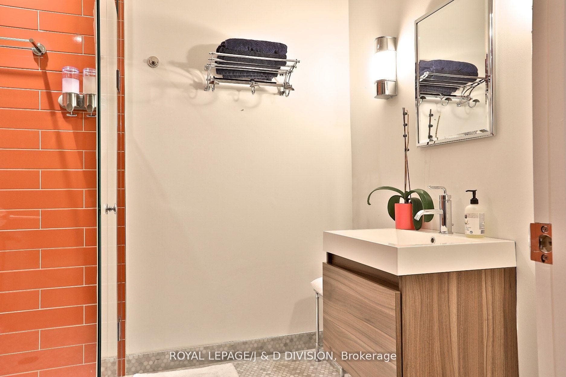 Lower level 3 piece bath