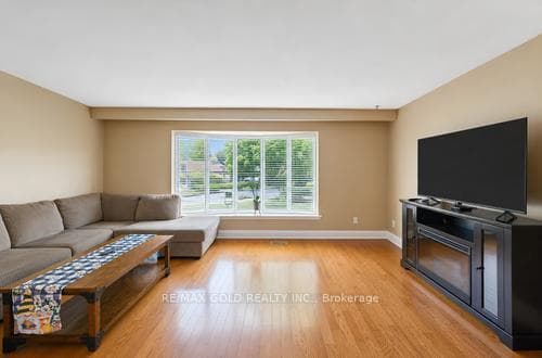 60 Gondola Crescent photo 20