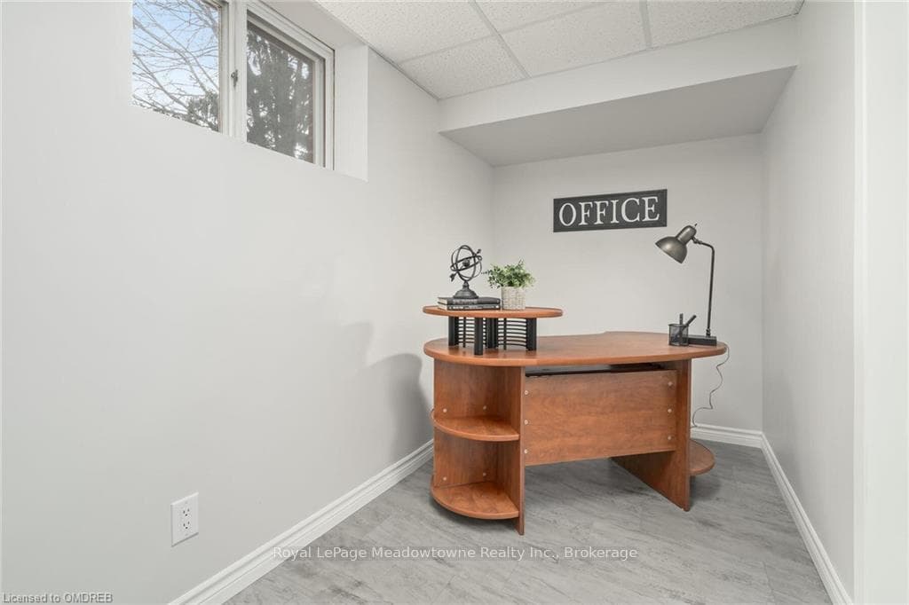 30 REGAN Crescent photo 33