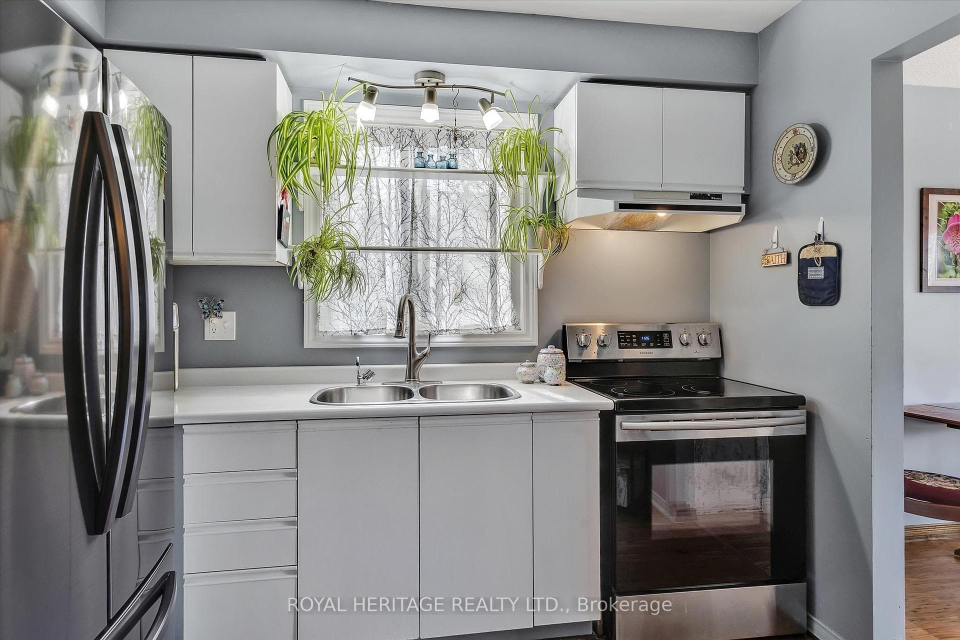 205 Elgin Street photo 11