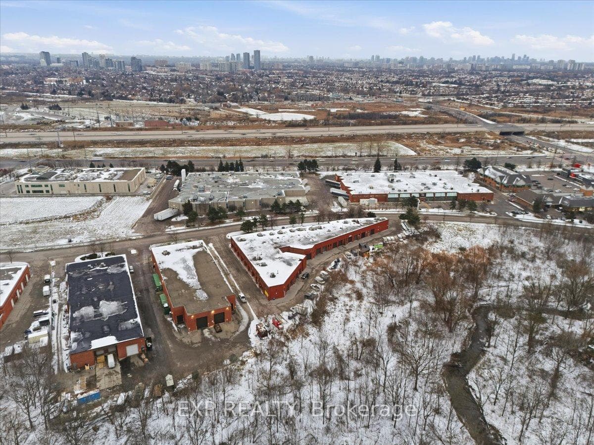 470 North Rivermede Road Unit 14 photo 28