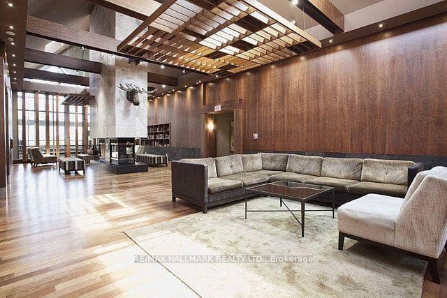 320 City Centre Drive Unit 317 photo 6