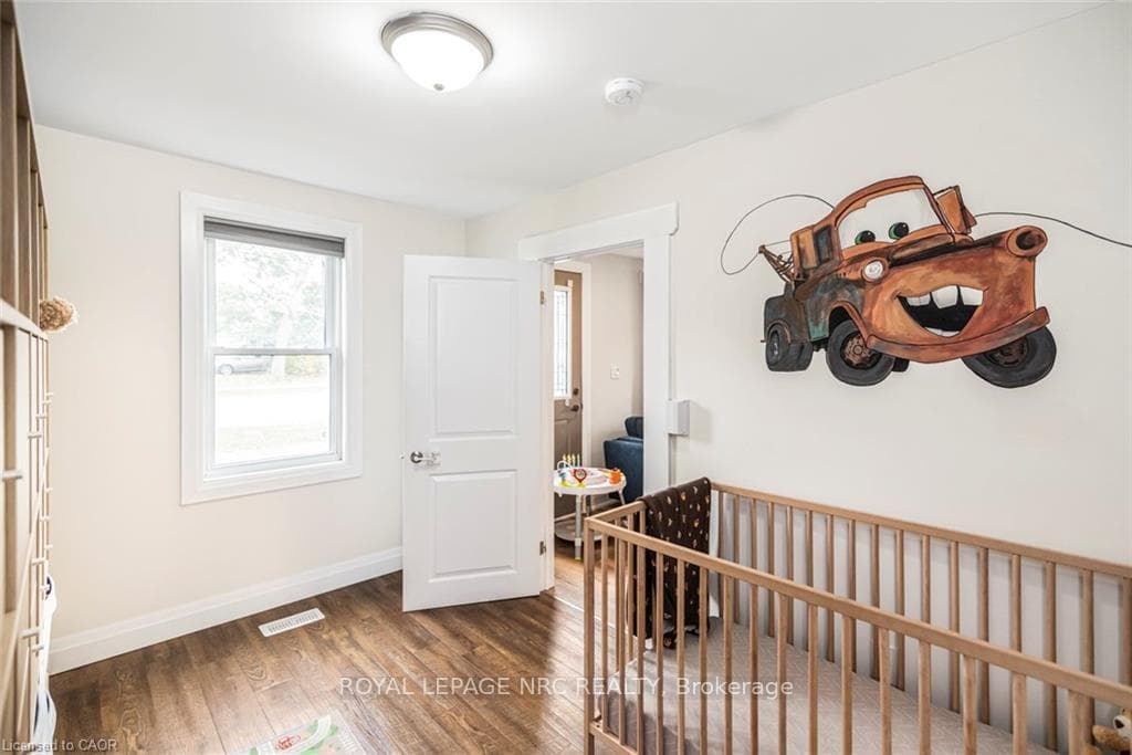 5099 Canborough Road photo 16