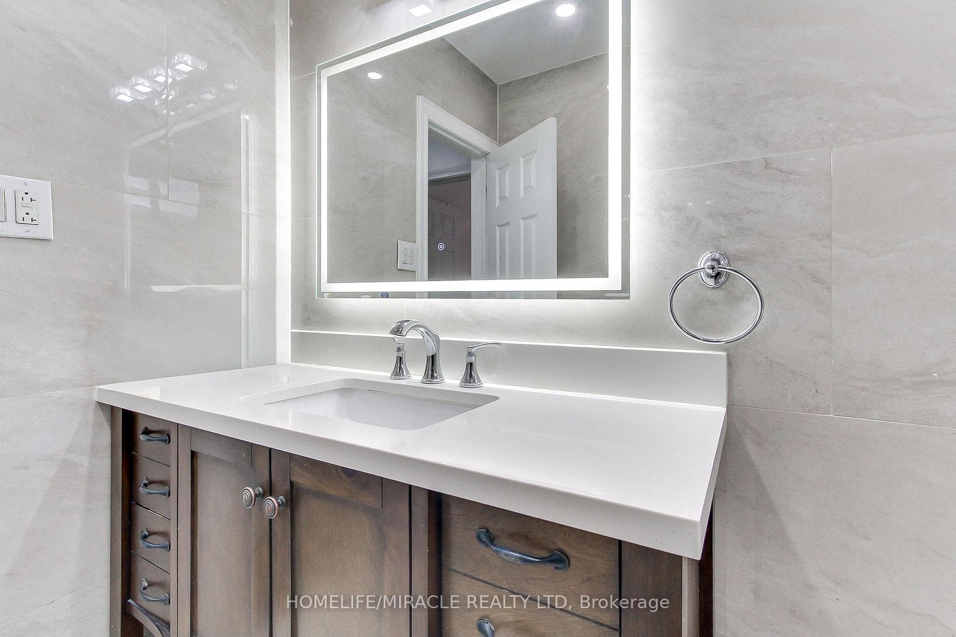 70 Dolores Road photo 35