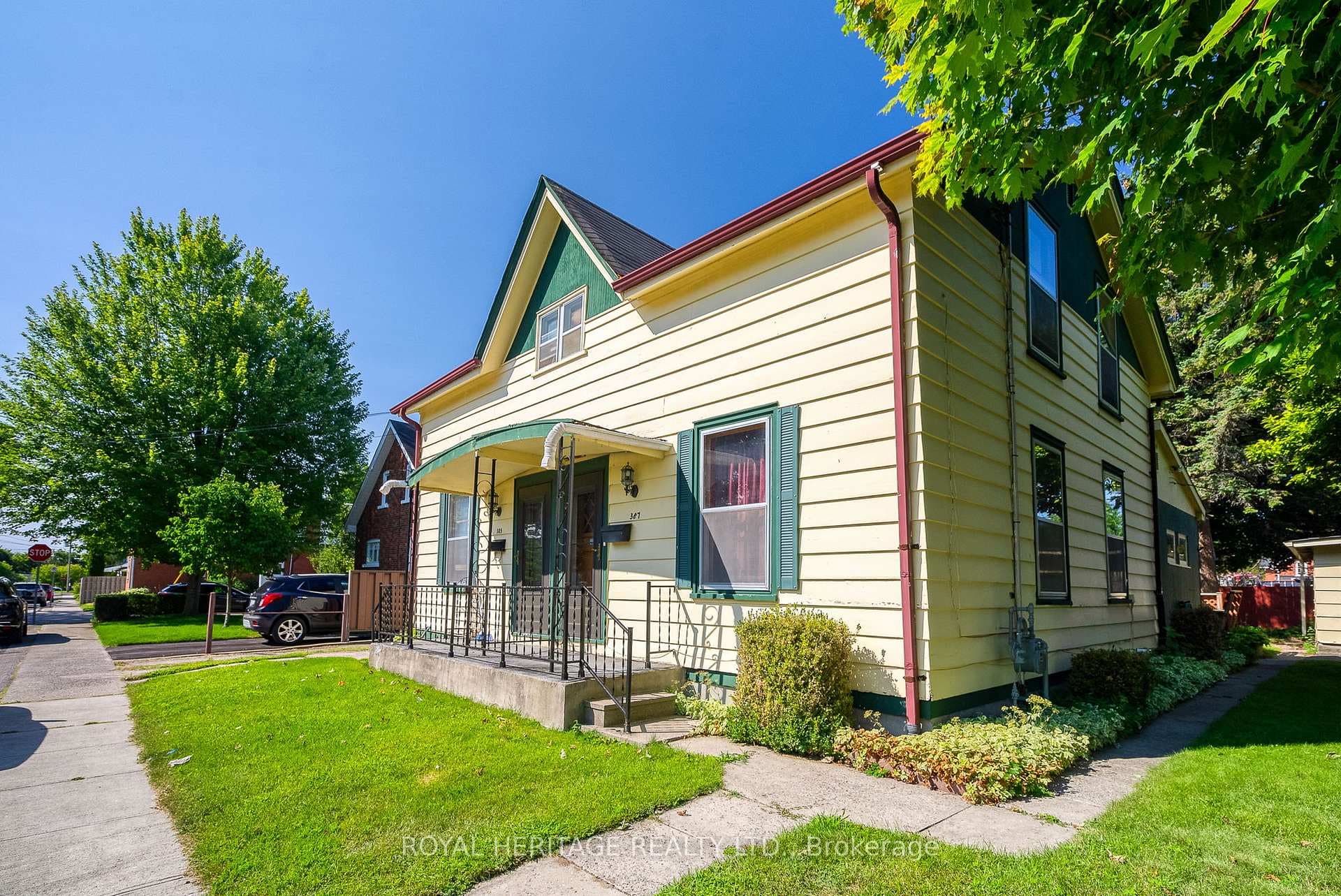 385-387 Bond Street photo 2