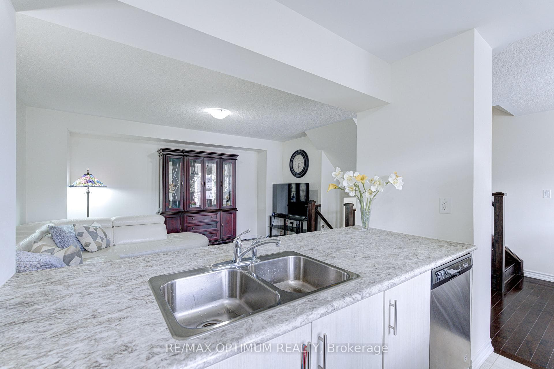 583 Laking Terrace photo 15