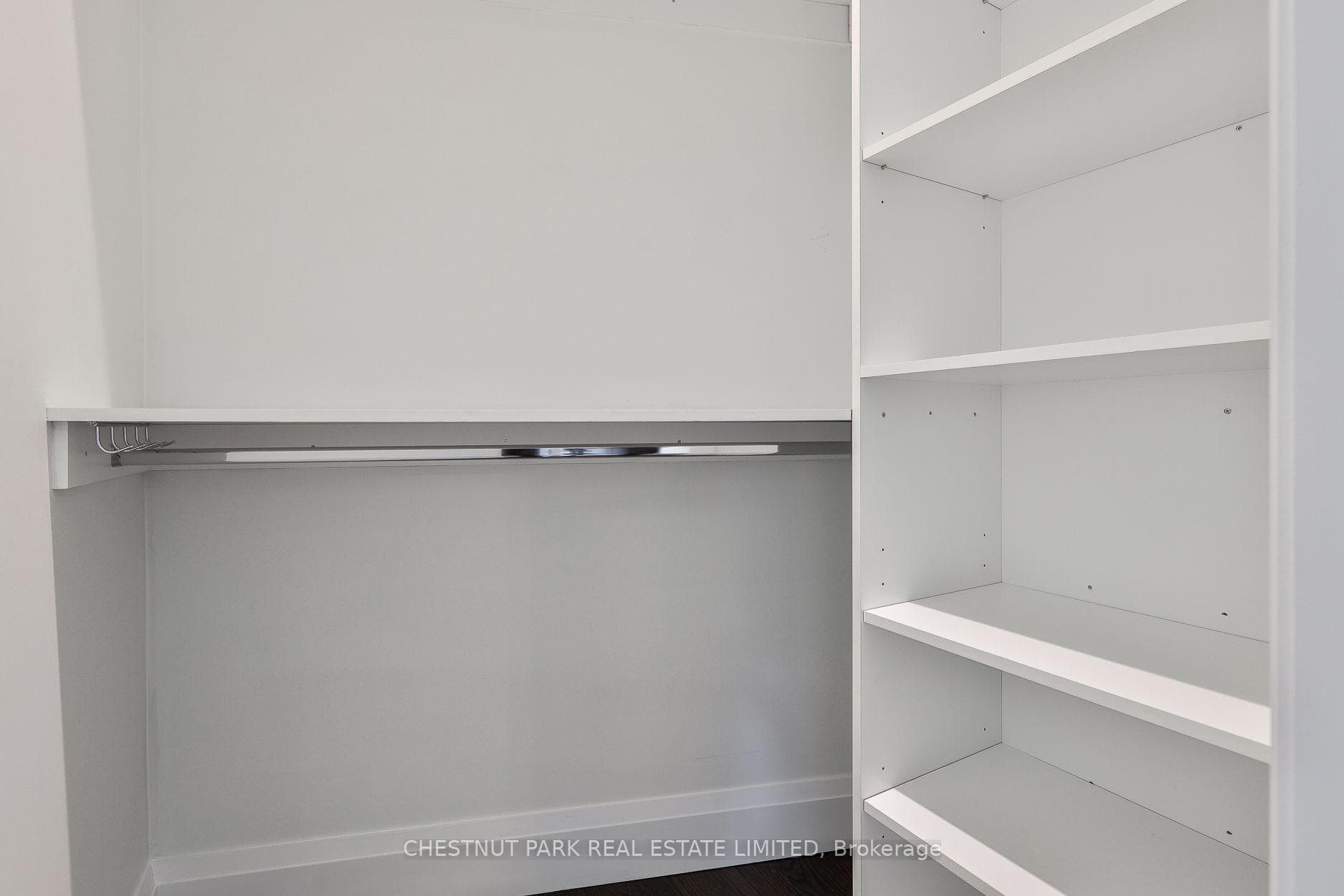 16 Scarth Road Unit 1 photo 30