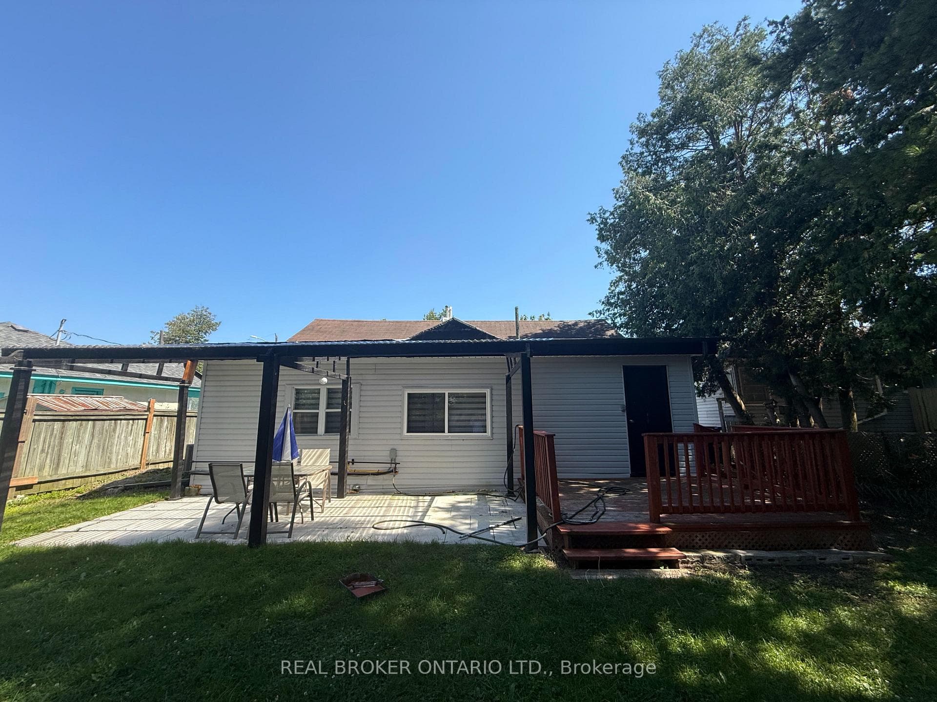 286 Crestwood Drive photo 19