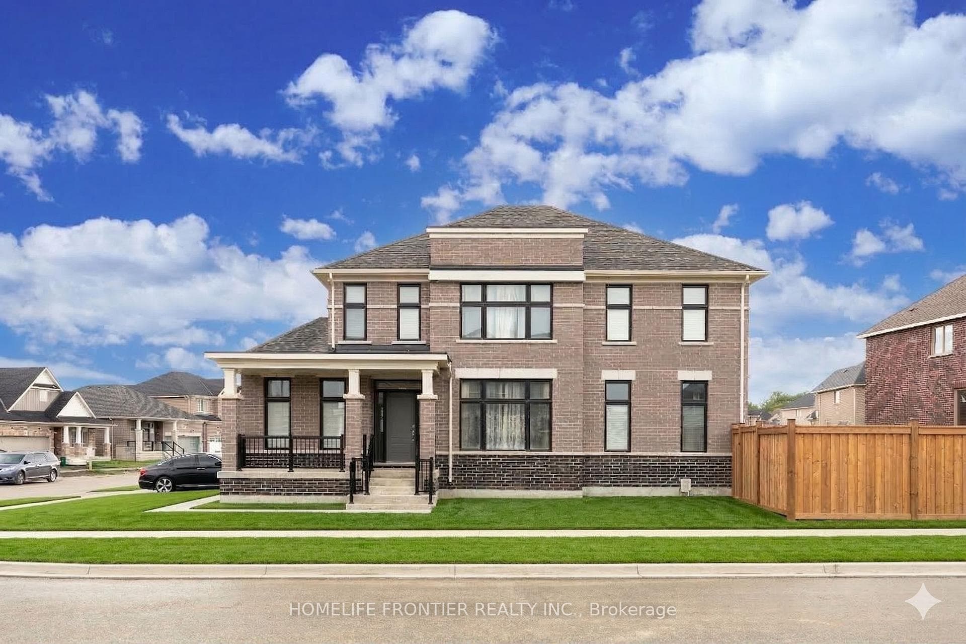 49 Ainslie Hill Crescent photo 4
