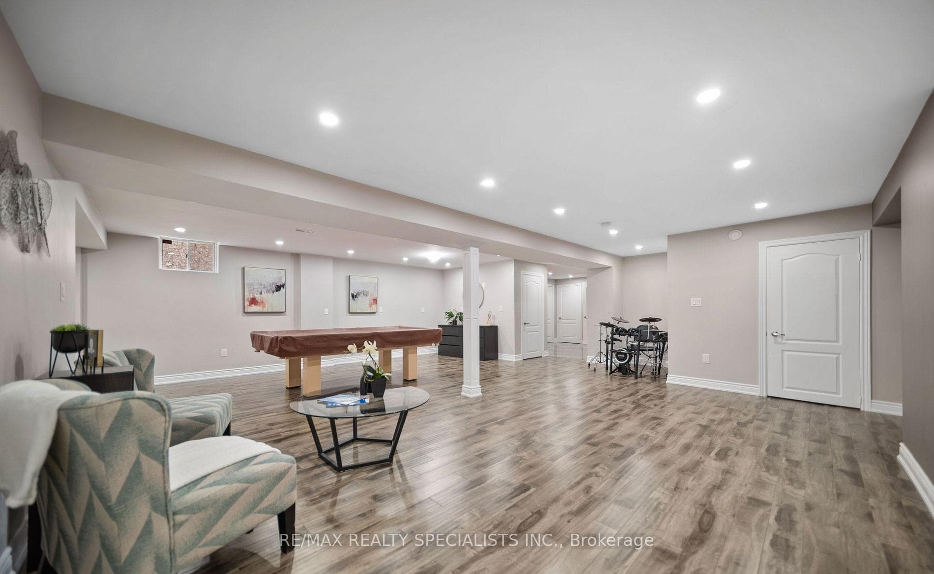 31 Saint Hubert Drive photo 30