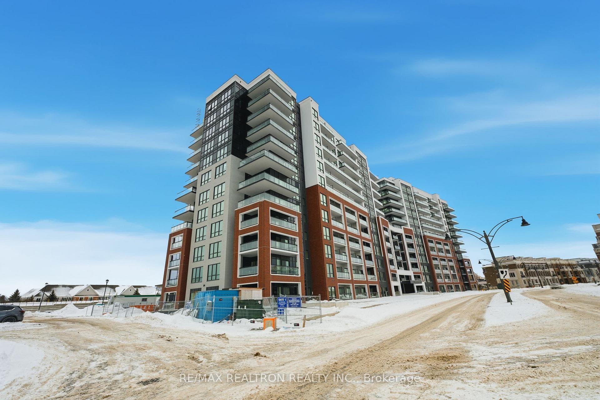 51 Clarington Boulevard Unit 203 photo 27