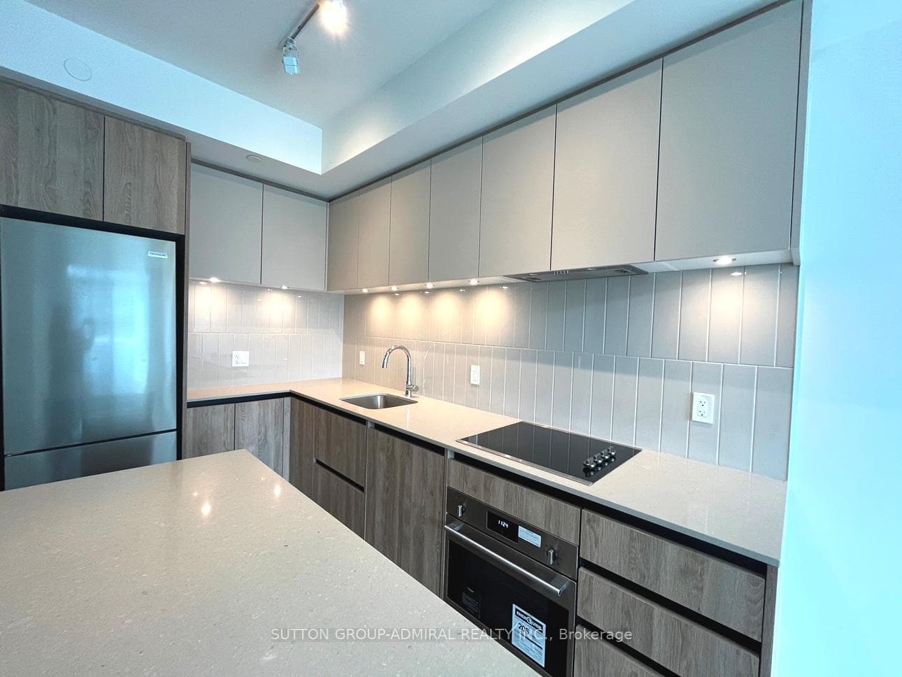 8 Beverley Glen Boulevard Unit C906 photo 13