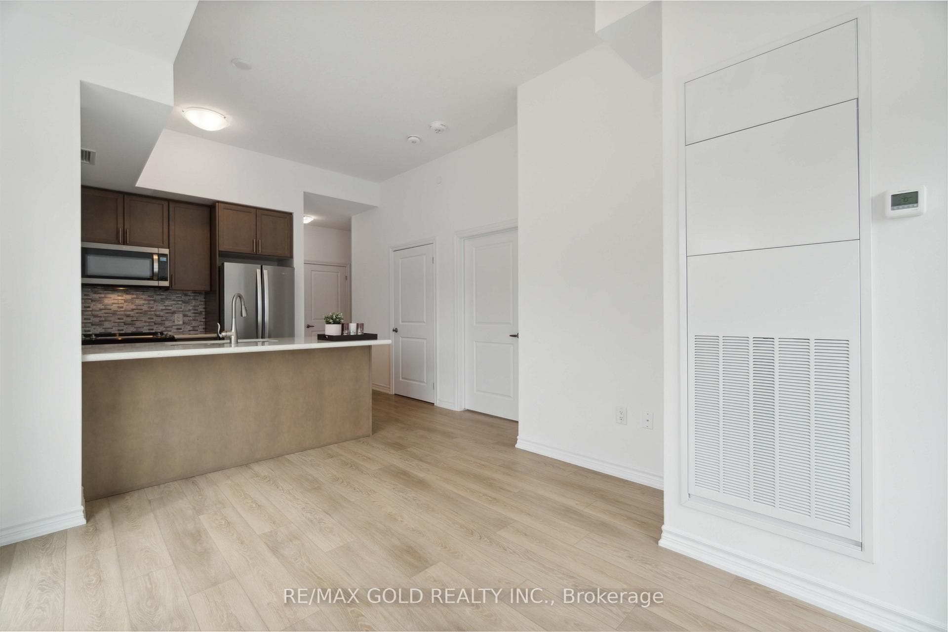 460 Dundas Street Unit 121 photo 10