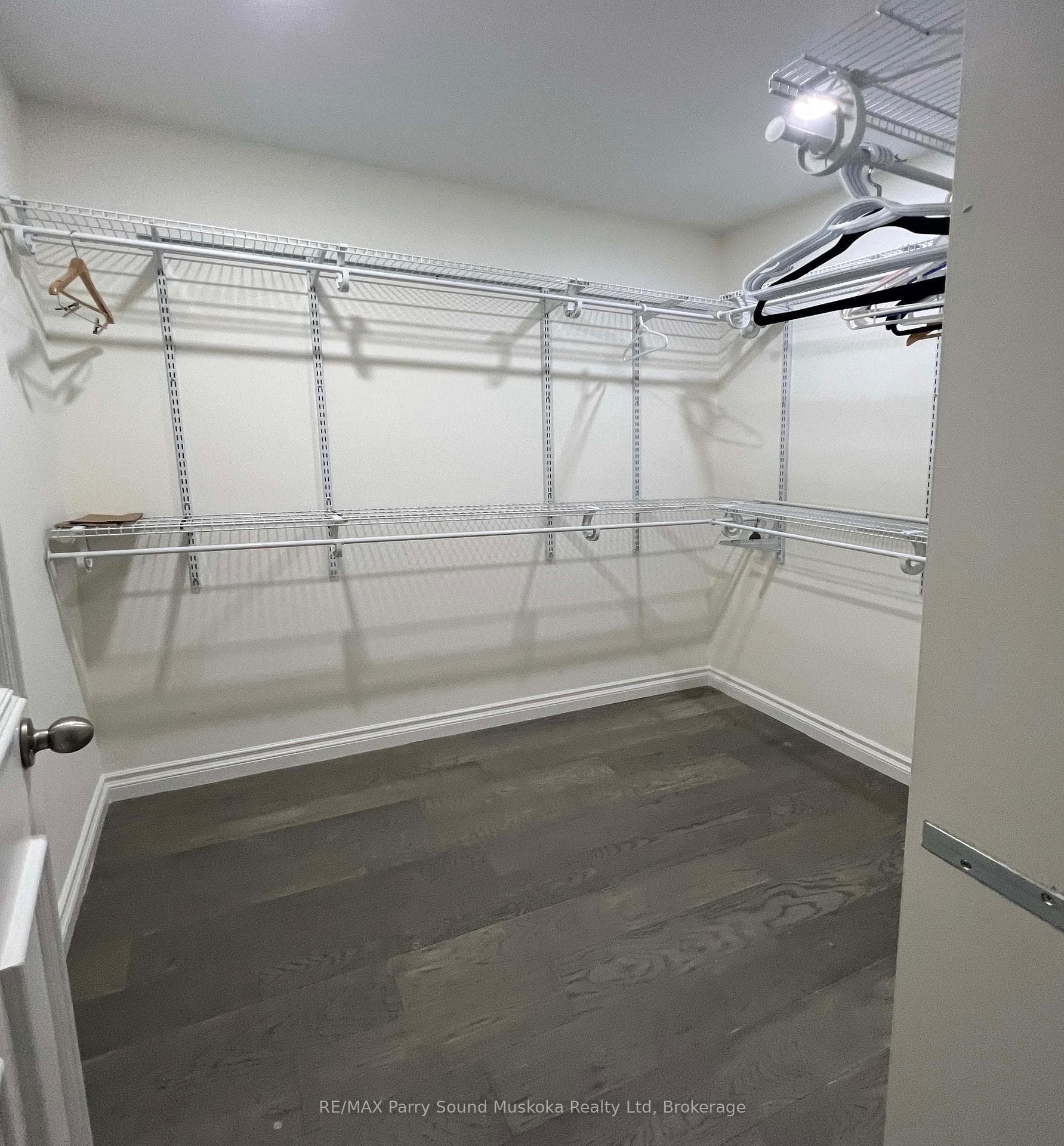Walk in closet