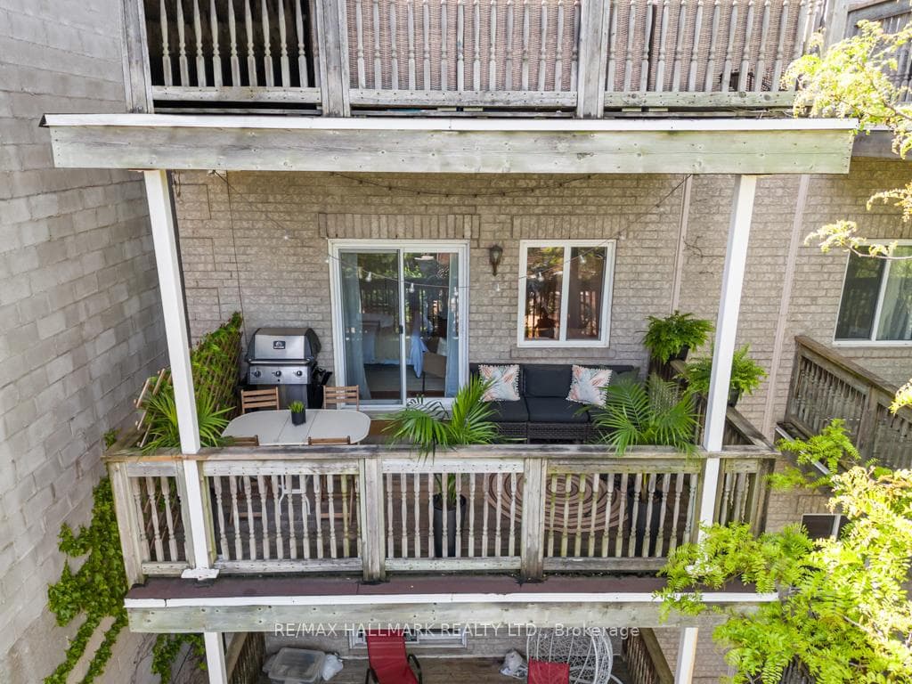 325 Kingston Road Unit 302 photo 27