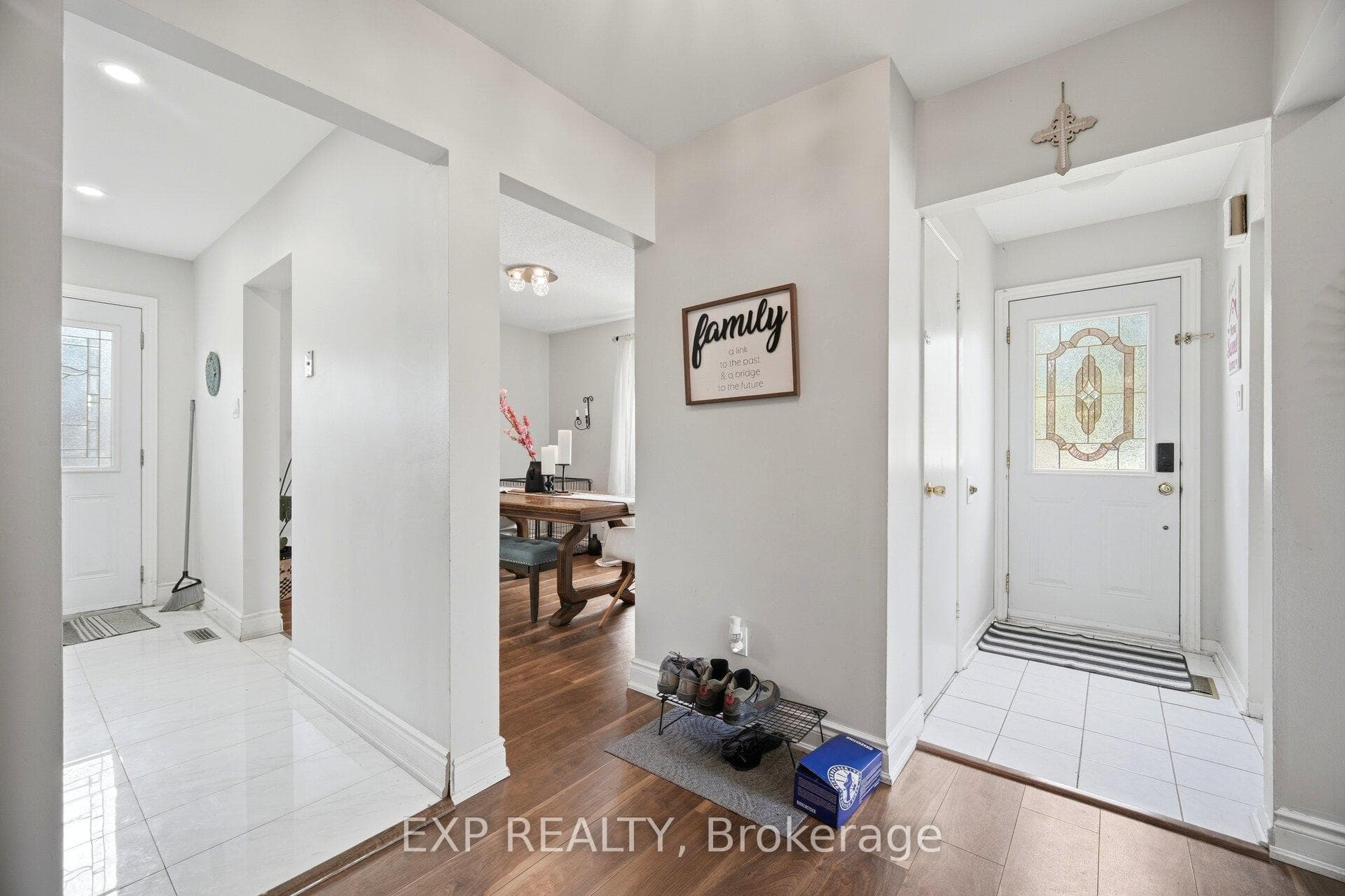 33 Earlsdale Crescent photo 11