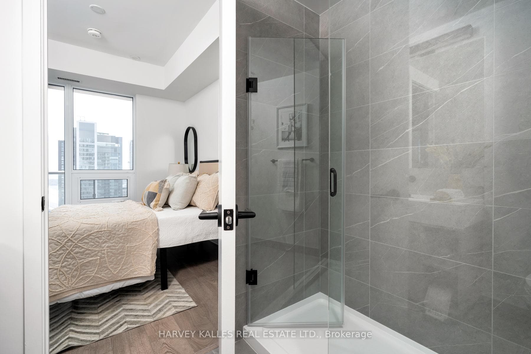108 Peter Street Unit 4006 photo 12