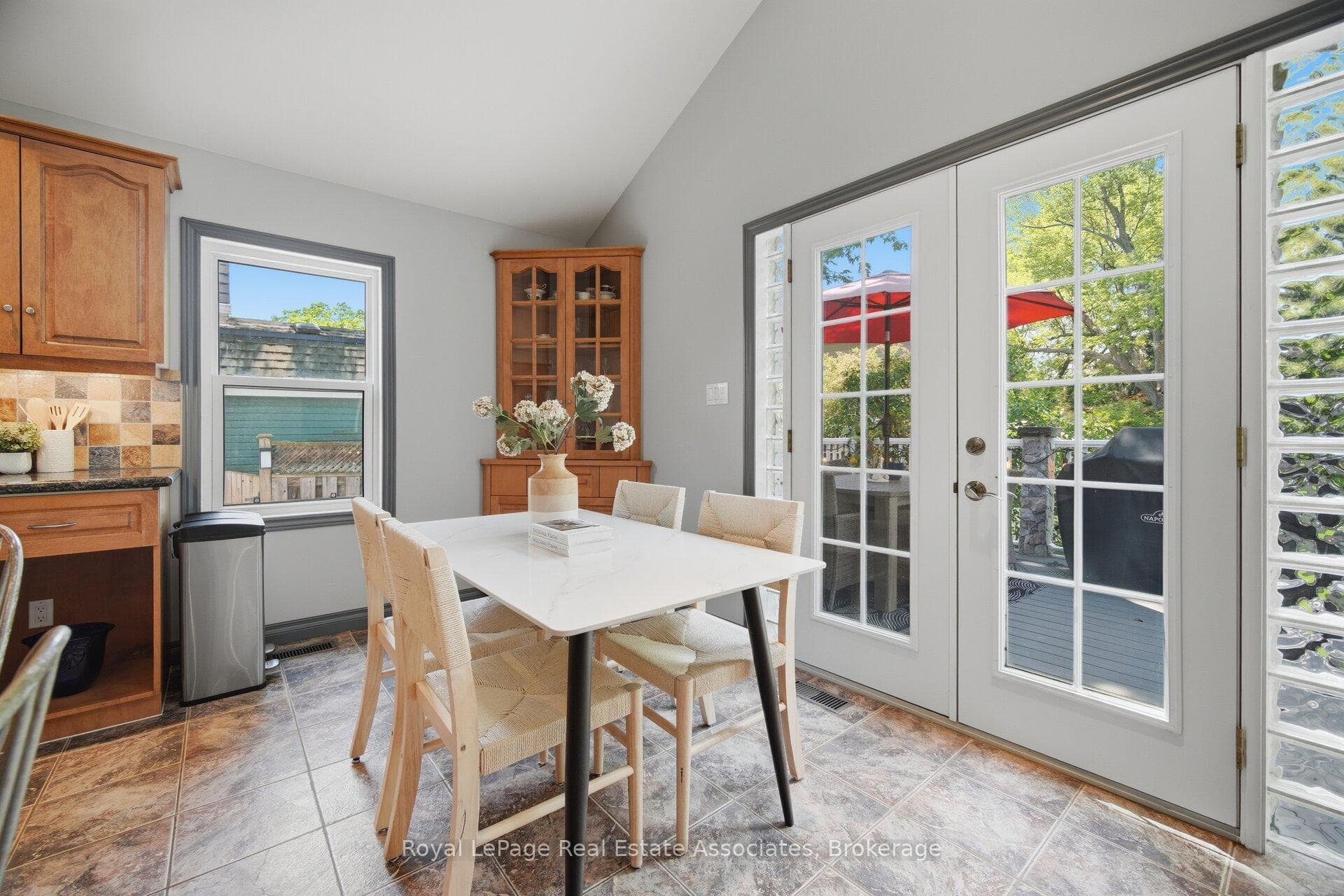 32 Plaxton Drive photo 18