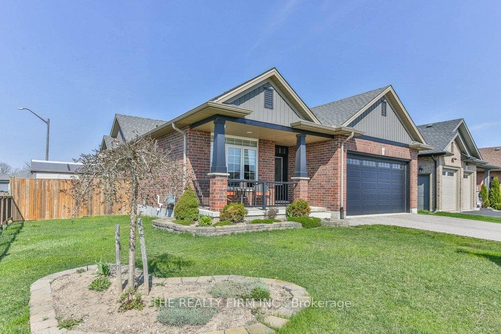 59 Freeman Lane photo 3