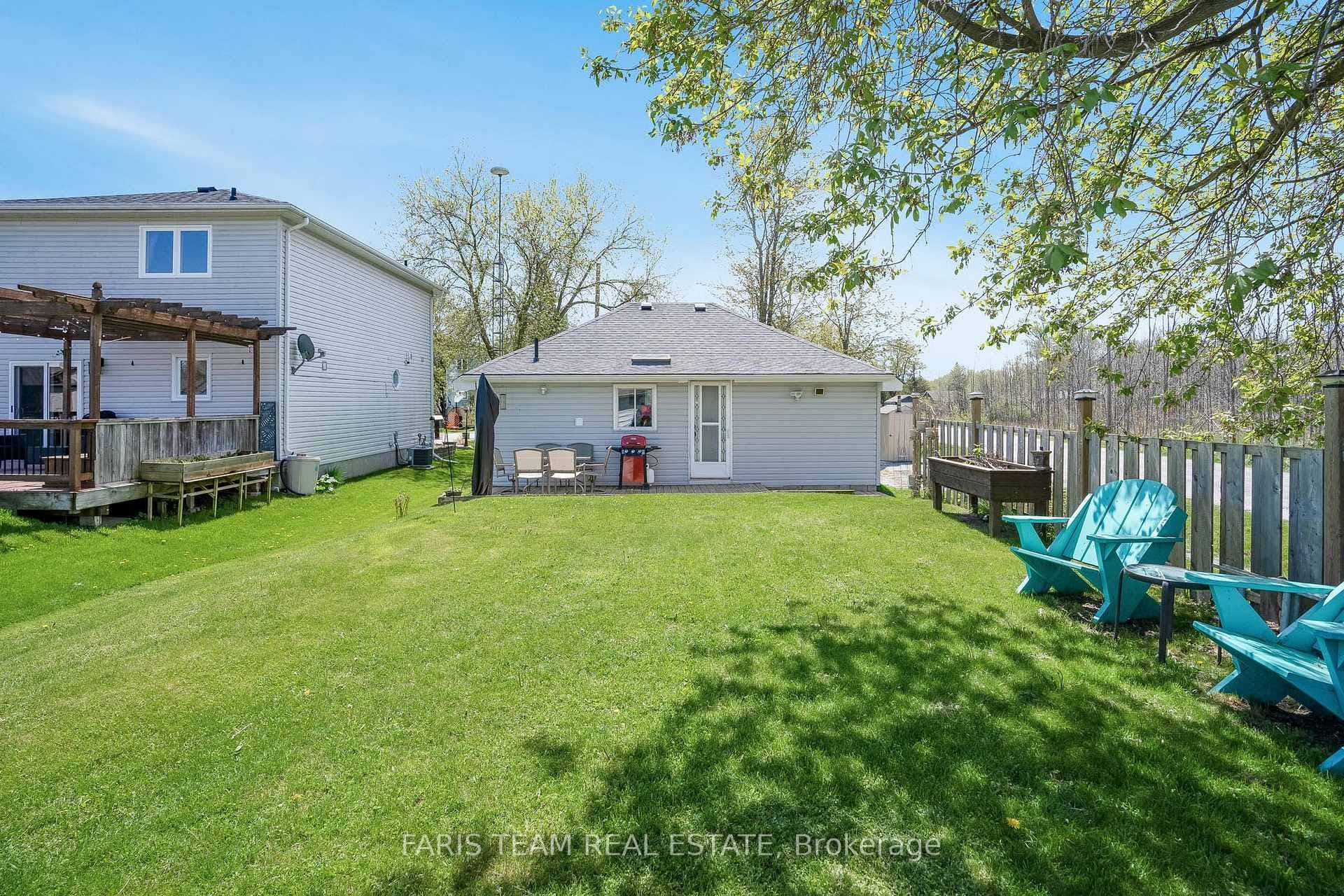 1070 Wood Street photo 17
