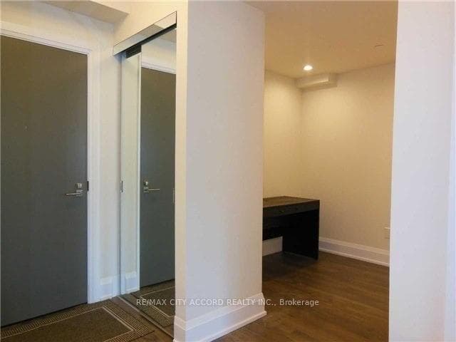 1 Old Mill Drive Unit 128 photo 6
