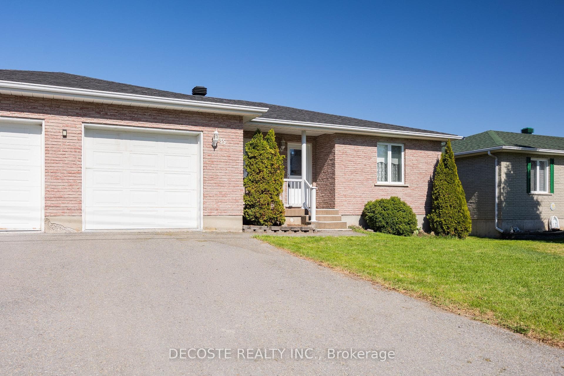 35 Sandfield Avenue photo 2