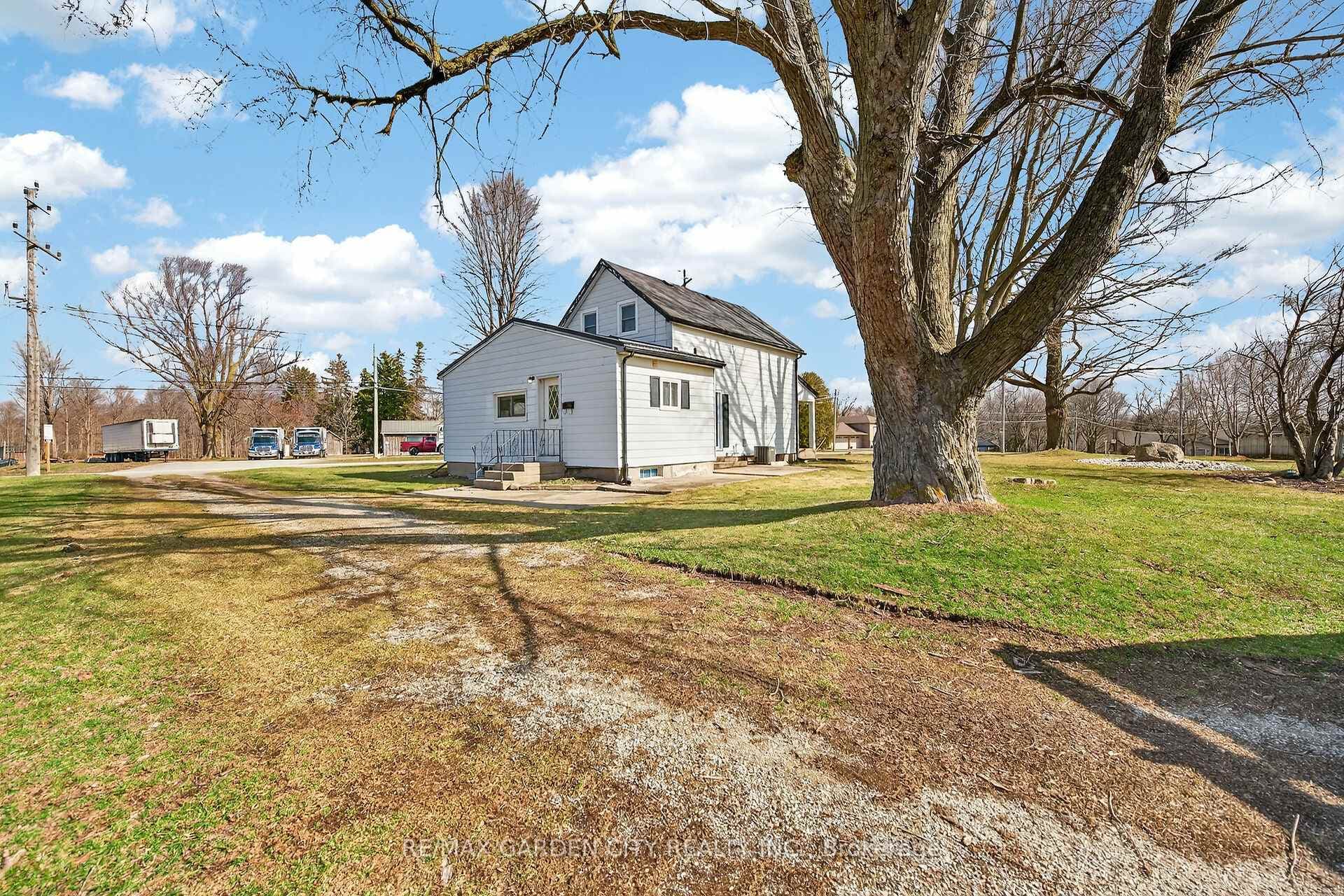 407 Bell Street photo 40