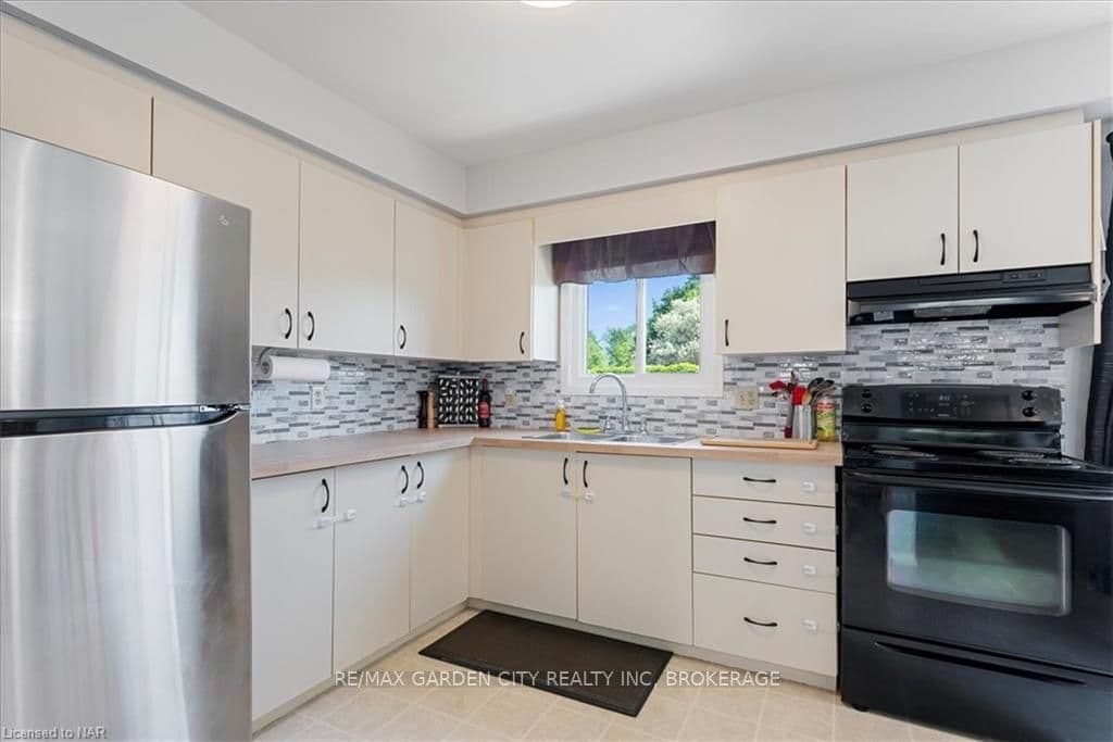 6597 MALIBU Drive photo 8