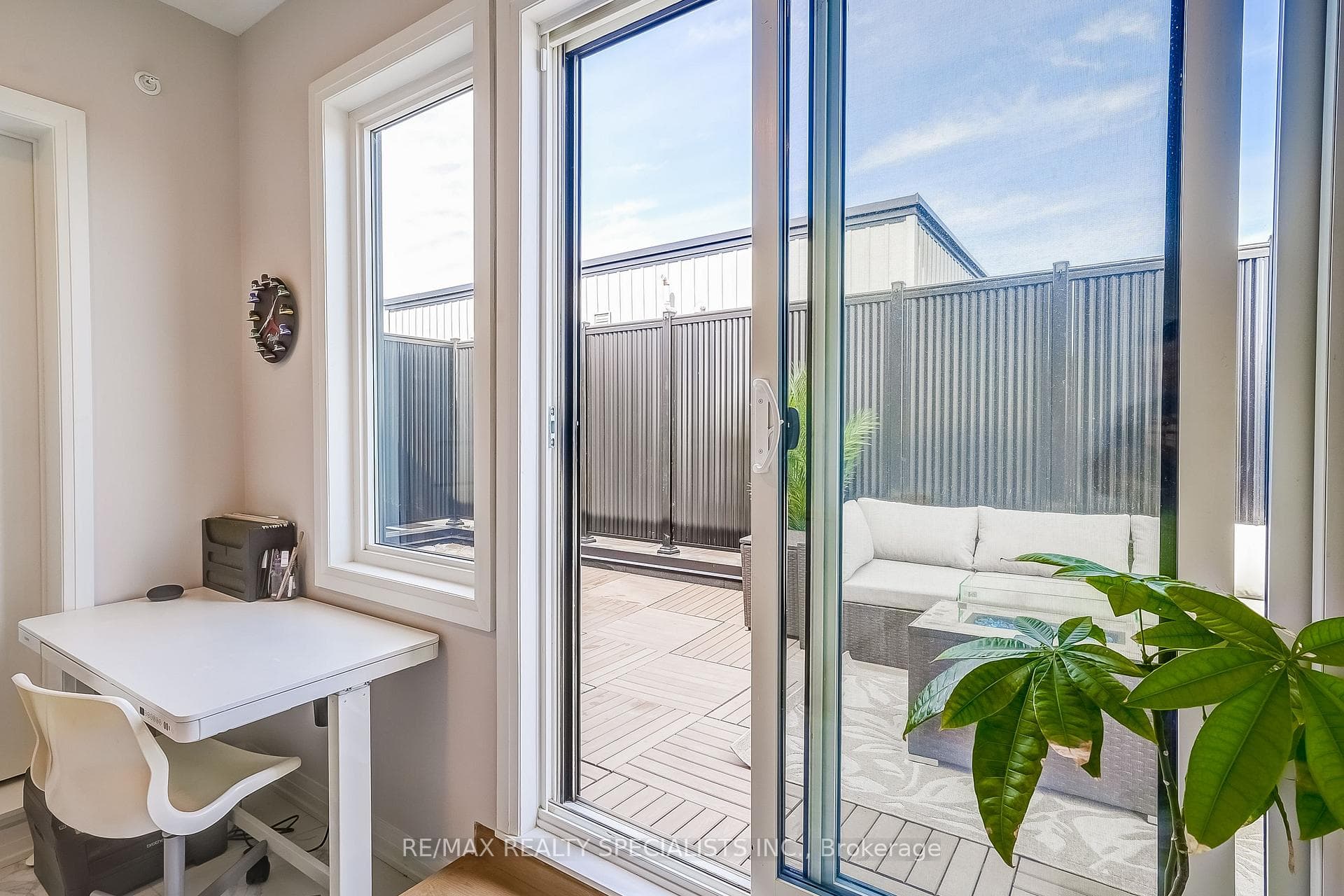 50 Baynes Way Unit 2 photo 31
