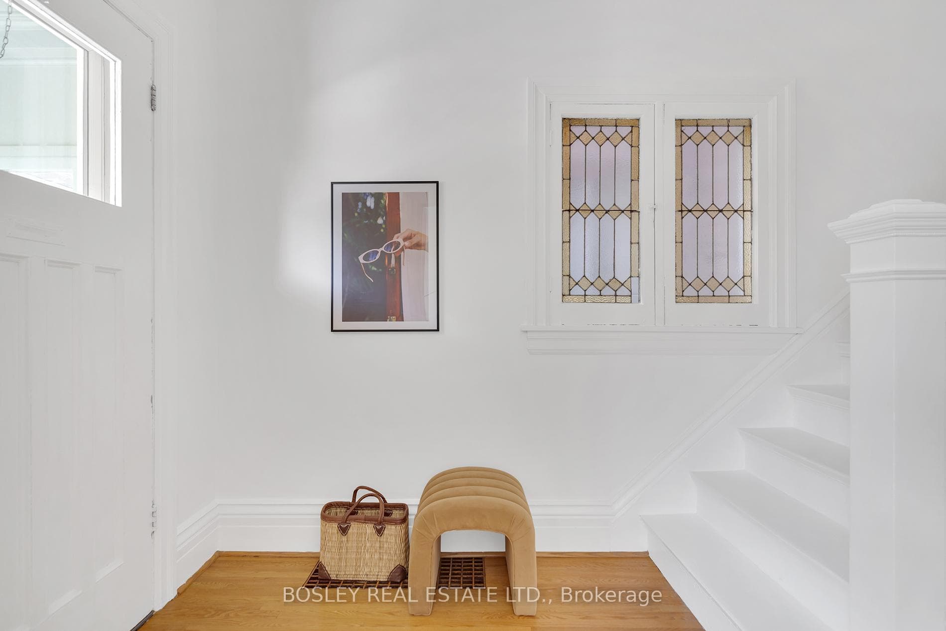 179 Sorauren Avenue photo 3