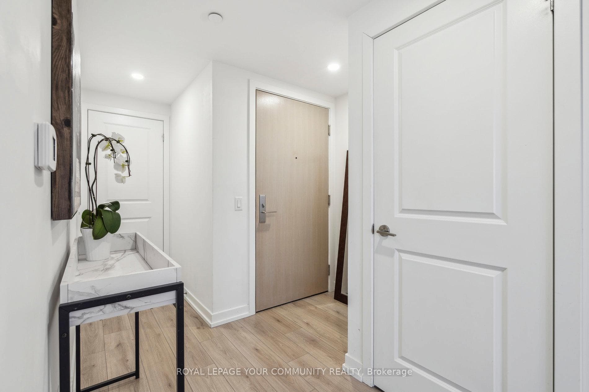 395 Bloor Street Unit 2606 photo 4