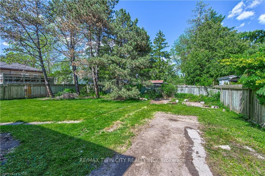 12 MYRTLE Avenue photo 20