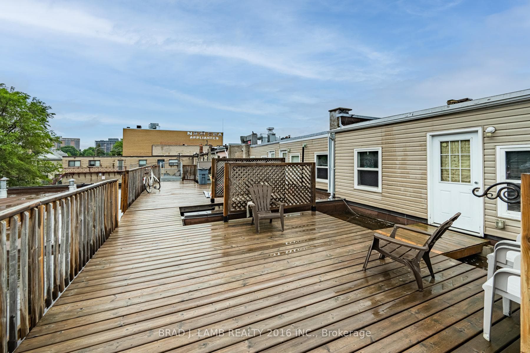 2904A Danforth Avenue Unit 3 photo 19