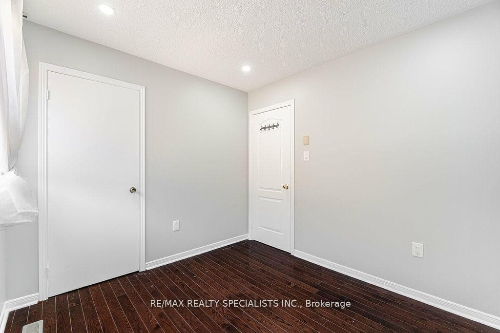 85 Creditstone Road photo 25