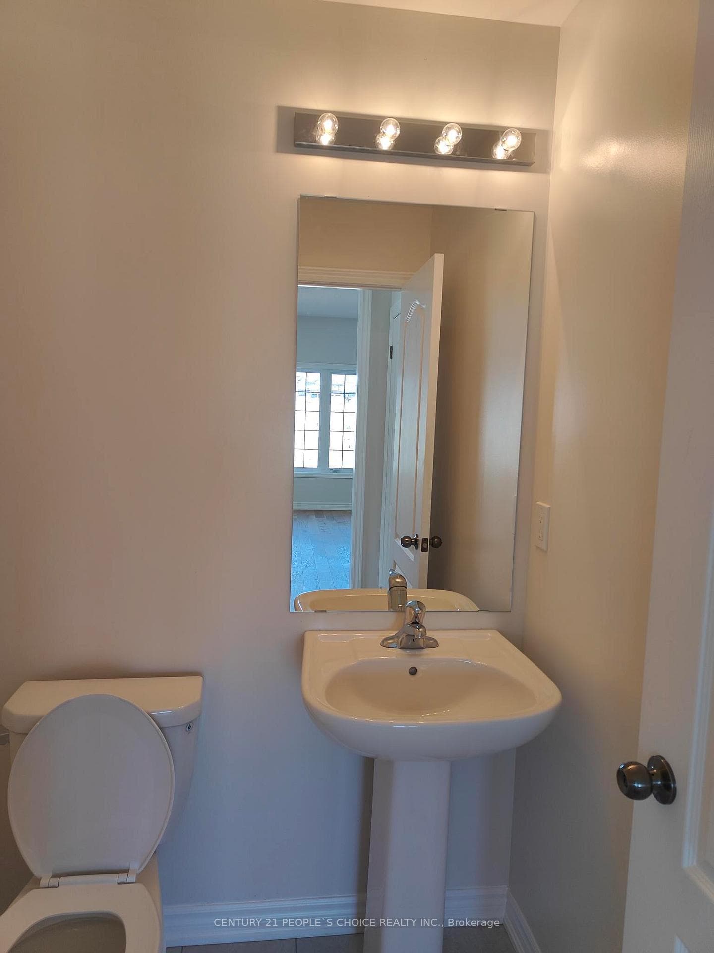 6 Fenn Crescent photo 10