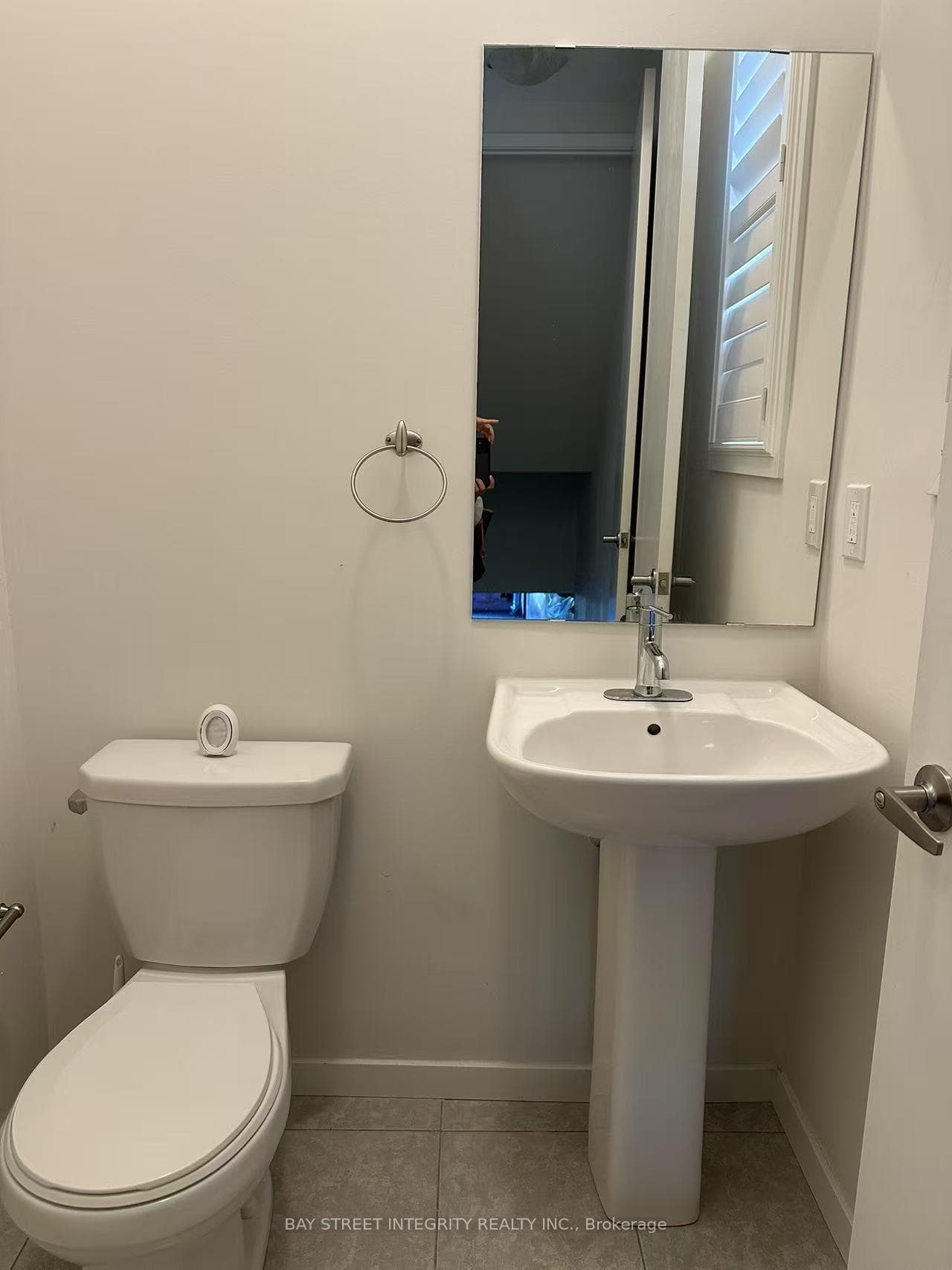 216 Elyse Court photo 10