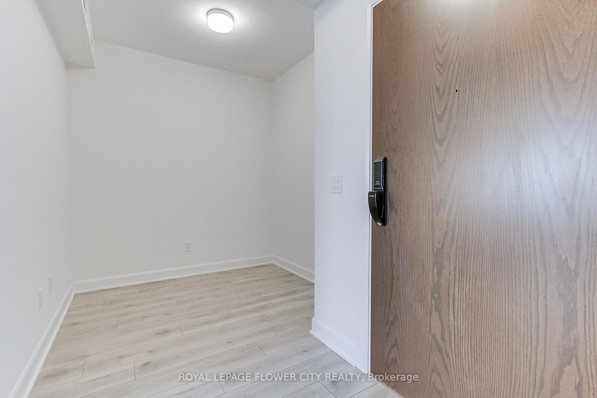 3240 William Coltson Avenue Unit 509 photo 12