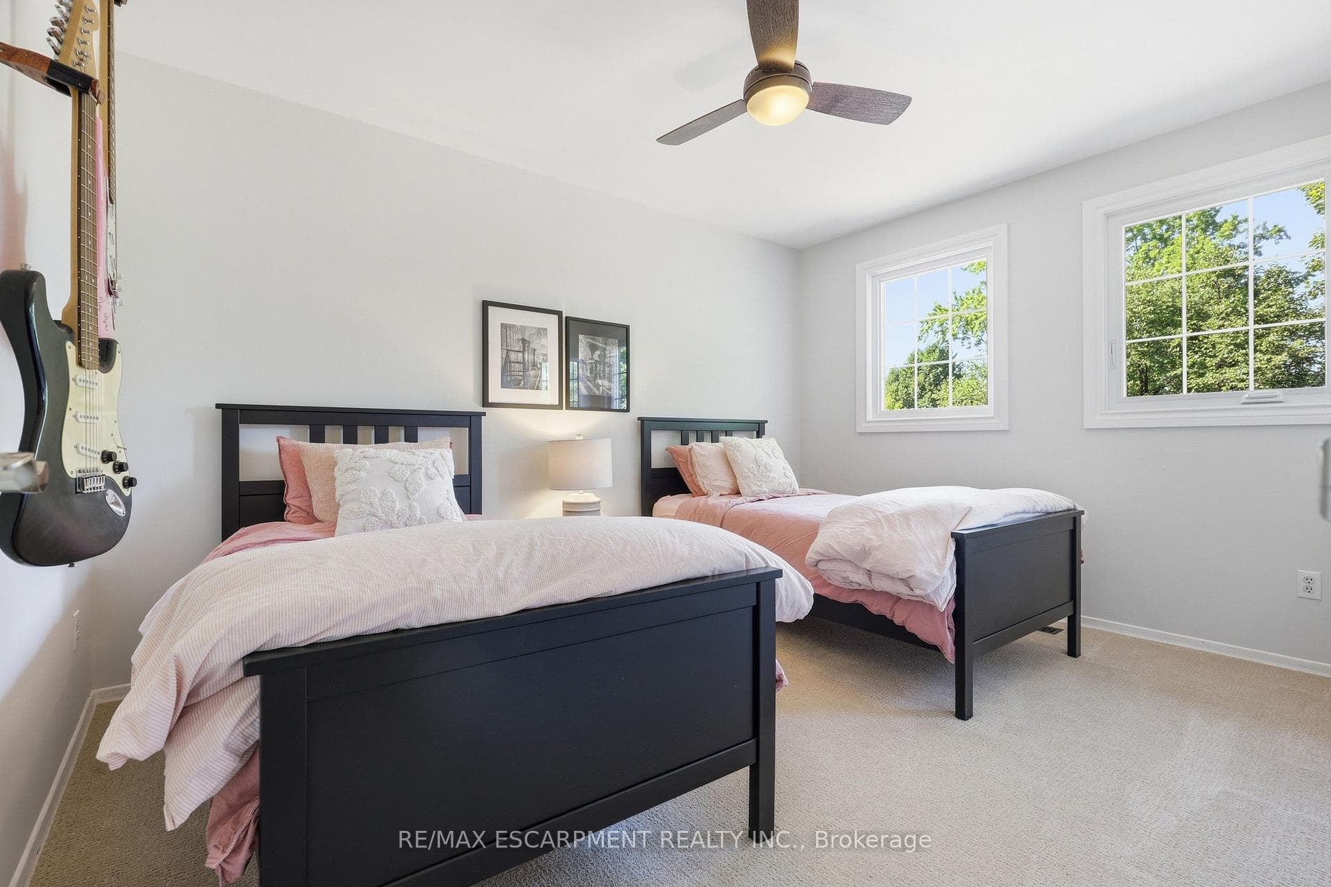 463 Gowland Crescent photo 24