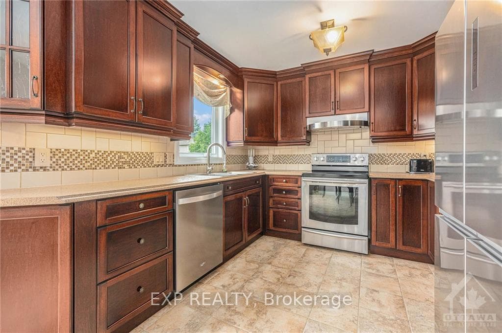 1497 BOURCIER Drive photo 8