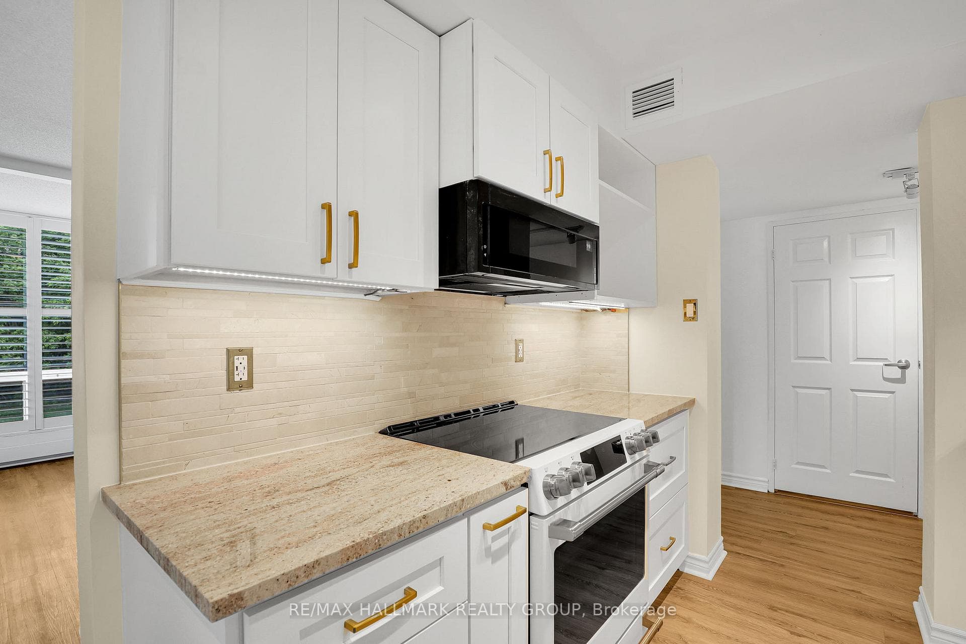 330 Centrum Boulevard Unit 511 photo 16